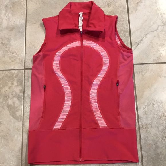 Lululemon scuba top, size 4 - Picture 2 of 7